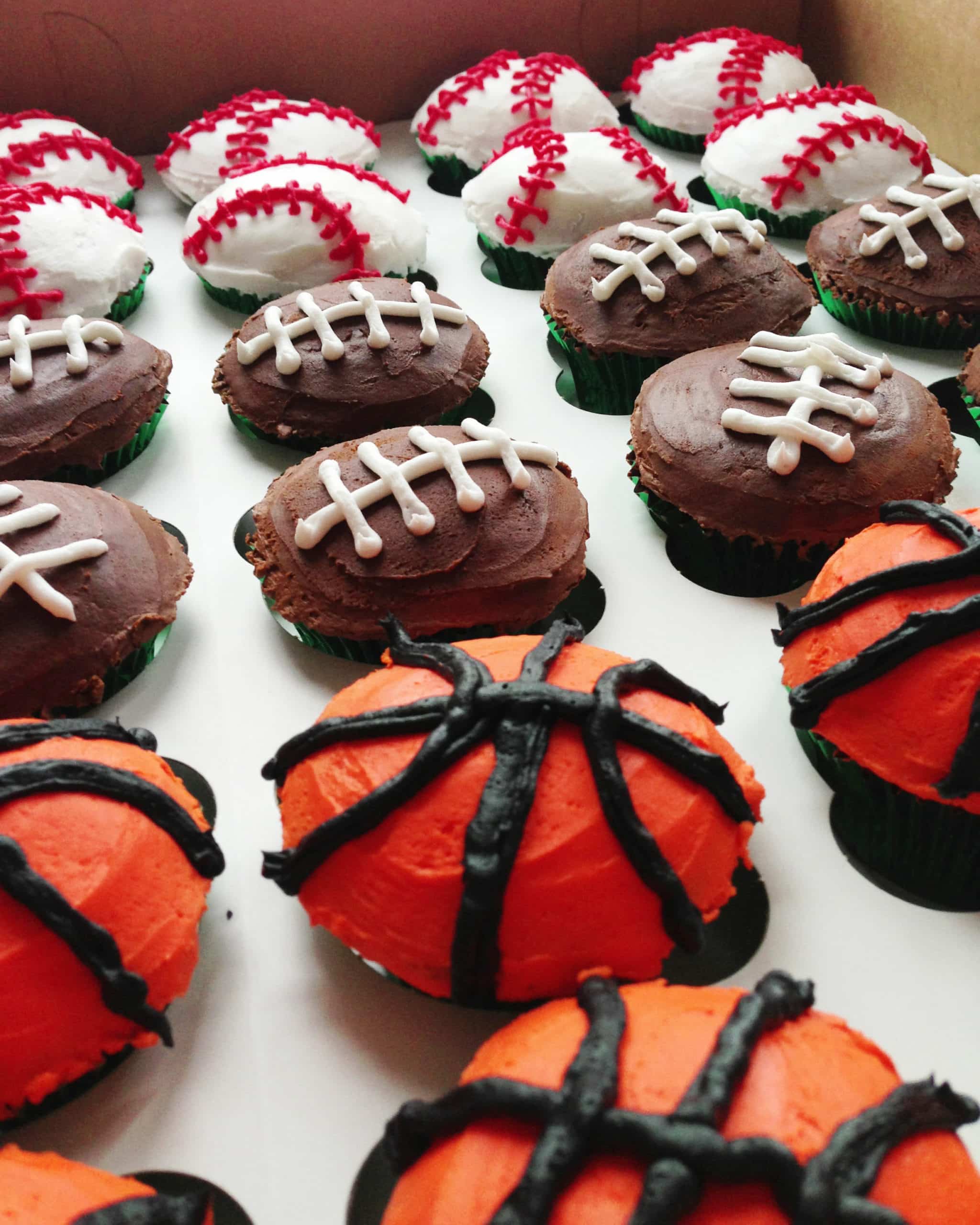 sports event cupcakes from dickersons